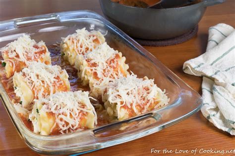 Sauté the sliced cremini mushrooms with a little oil and garlic. Mushroom and Spinach Lasagna Roll Ups | Recipe | Lasagna ...