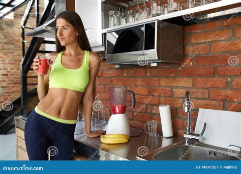 Detox Smoothie Healthy Fit Woman Drinking Diet Fitness Drink Stock Image Image Of Diet