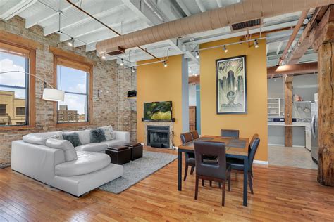 Five Chicago Timber Lofts For Less Than 400000 Chicago Magazine