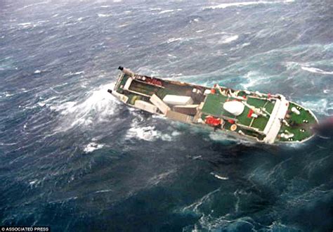 Photos Of Ships Being Battered In Vicious Storms Daily Mail Online