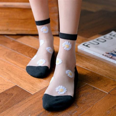 CYMTZ 5 Pairs Pack Small Daisy Sheer Tulle Floral Ankle Socks Mesh