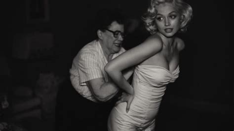 Andrew Dominik Hollows Out Marilyn Monroe For His Beautiful Empty Blonde Review