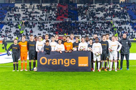 Au Cœur De Lopération Orange Football Challenge Coeur De Gone
