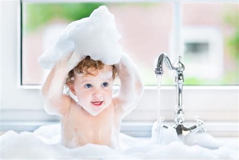 Teaching Your Kid To Take A Bath Baby Bath Moments