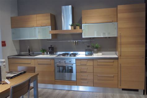 Trova tantissime idee per camere da letto cantori. Scavolini Life Ciliegio 10746 - Cucine a prezzi scontati