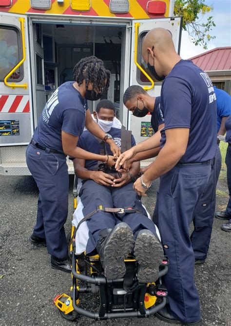 Thirteen Fire Services Members Complete Uvi Cell Emergency Medical