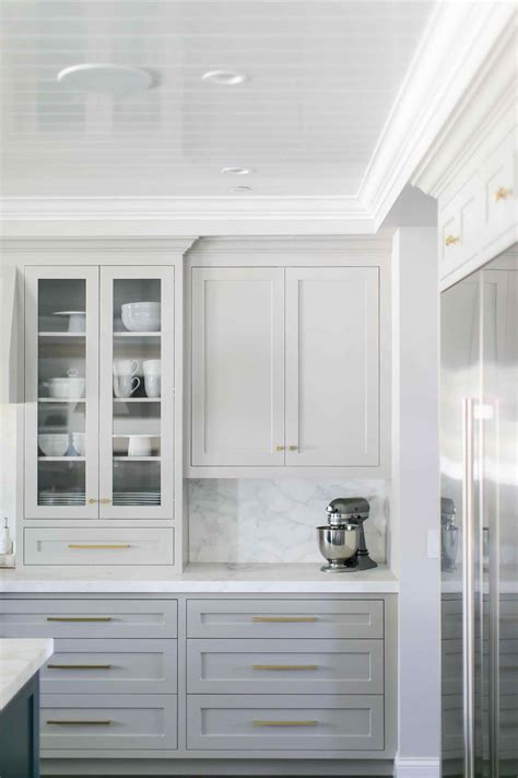 Discover all of it here. Gorgeous 15+ Grey Cabinets With Gold Hardware Ideas | Sofa ...