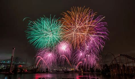 Mise en relation avec 3 pros 'feux d'artifice' comparez dans la journée les devis reçus et engagez le bon professionnel. Les feux d'artifice de La Ronde sont bientôt de retour ...