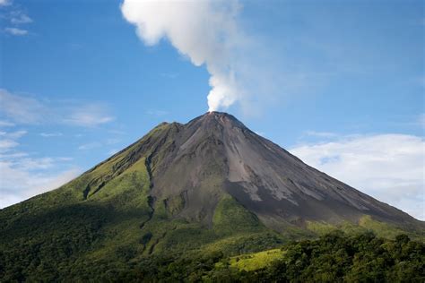 Arenal Volcano Hike Rainbow Tours