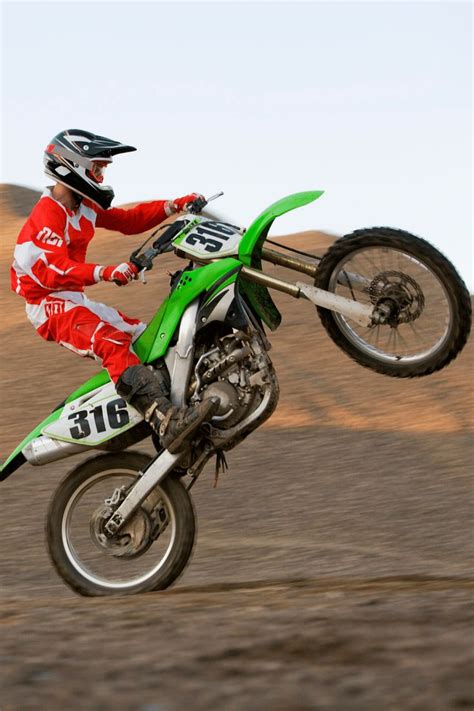 I bought the cheapest and the most expensive 125cc dirt bikes on amazon! Cheapest Yamaha Dirt Bike For Kids in 2020 | Yamaha dirt ...