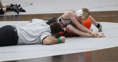 High School Wrestling Roundup Pdc Wins Big Matches At Wisconsin Dells