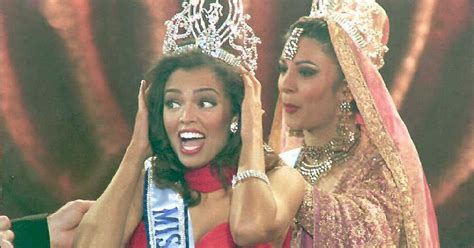 Miss Universe Dead Aged Chelsi Smith Tragically Loses Battle With Liver Cancer Mirror Online