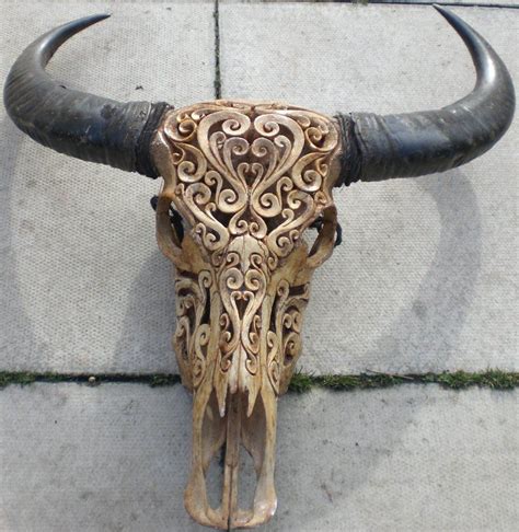 Pin By Carol Andrews On Crafts In 2021 Skull Painting Cow Skull Art