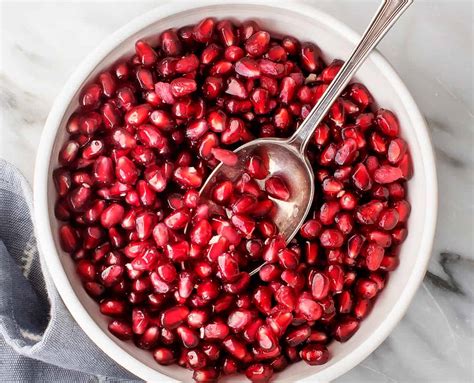 How to Cut a Pomegranate Recipe - Love and Lemons