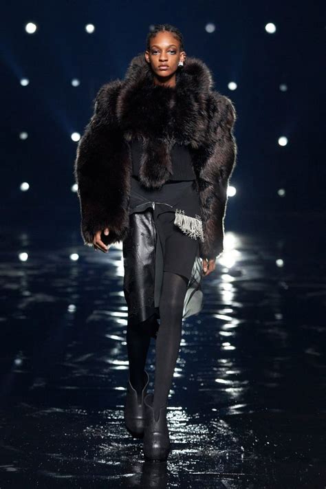 Givenchy Fall 2021 Ready To Wear Fashion Show Ready To Wear Paris