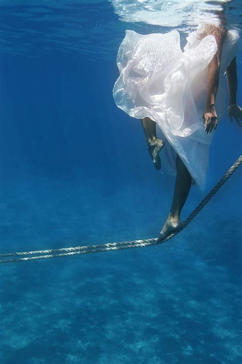 Underwater Wedding Portraits In Maui Alk3r