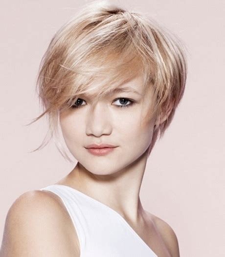 Picture of 2014 short hairstyles for women over 40: Great short haircuts for women 2014