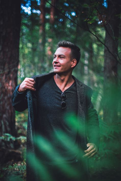 Portrait Of A Guy In Nature In 2020 Portrait Portrait Photography