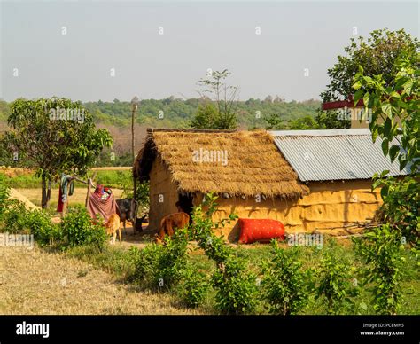 Village Hut India Hi Res Stock Photography And Images Alamy