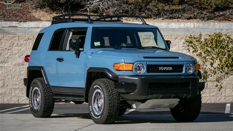 Own A Toyota Fj Cruiser Ultimate Edition With Ridiculously Low