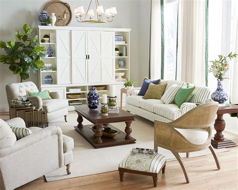 How To Style A Neutral Living Room