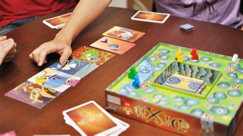 Introducing friends to board games is a tough challenge, so we put together a list of the 25 essential board games for tabletop beginners. 10 Great Games for TableTop Beginners | Geek and Sundry