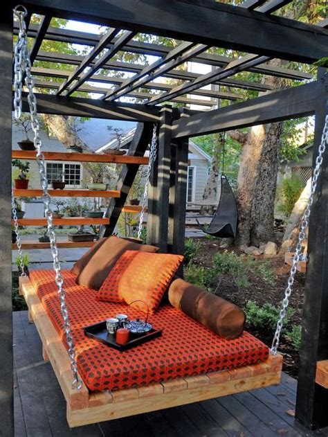 10 Outdoor Daybeds For A Lazy Afternoon 1001 Gardens Pallet