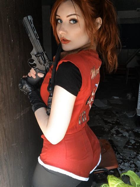 Re2 Claire Redfield Cosplay By Rianna Care Buttercrumbz