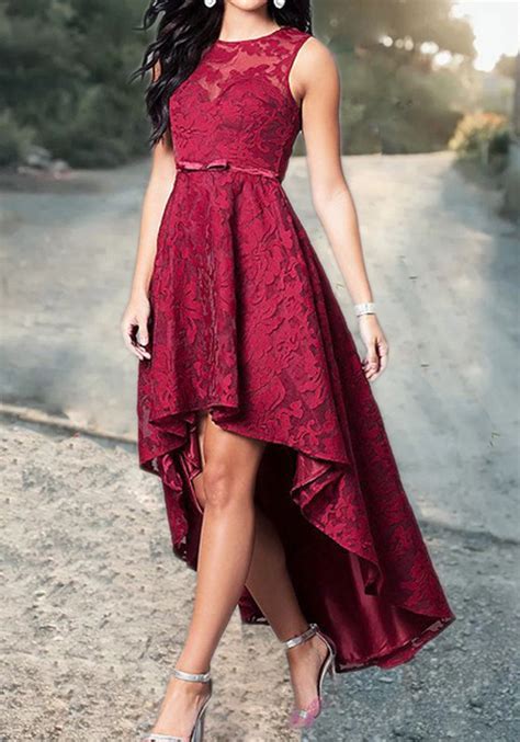 Robe de soirée bleu marine en satin encolure en coeur manche longue décoré des perles à traîne robe de cérémonie. Robe maxi longue en dentelle swallowtail haut-bas élégant ...