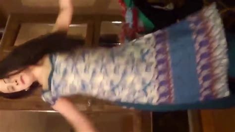 Pakistani Pathan Girl Dance On Beautiful Pushto Song Homemade Video