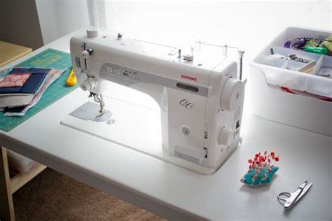 The large work surface is great for cutting and pinning fabric, and provides a huge outfeed area to help make large or bulky sewing projects much easier to manage. 27 Artful DIY Sewing Table Plans