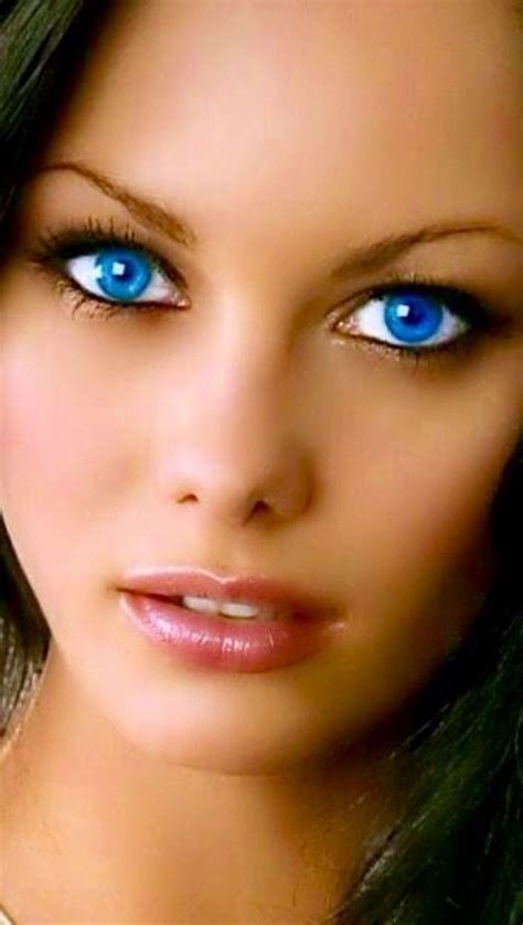 Pin De De A Zul En Sony Ojos Azules Mujer Chicas De Ojos Azules Belleza Mujer
