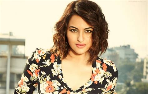 Sonakshi Sinha Just Shared A Workout Video With An Inspiring Message And Its A Must Watch