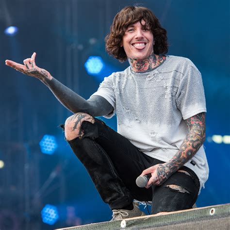Photos, videos and everything related to the vocalist oliver sykes and his band. 適切な Bring Me The Horizon オリバー - 浅川