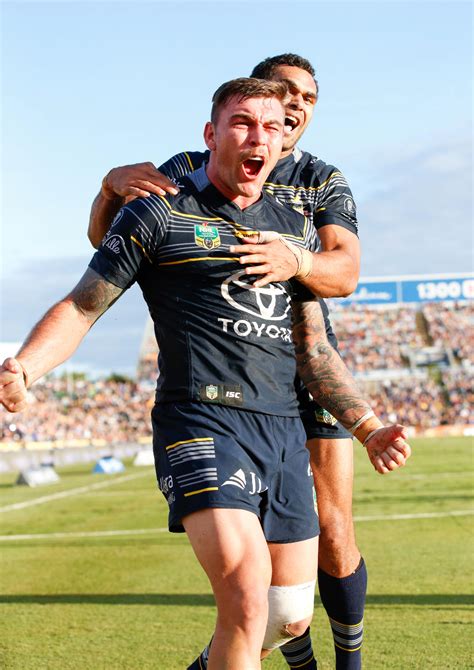 Cowboys' kyle feldt scores one of the craziest tries you'll ever see. What hope is there for football in Cairns? | The Roar