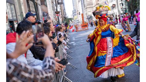 El Desfile De La Hispanidad Regresó A Nueva York Tras Dos Años De Parón
