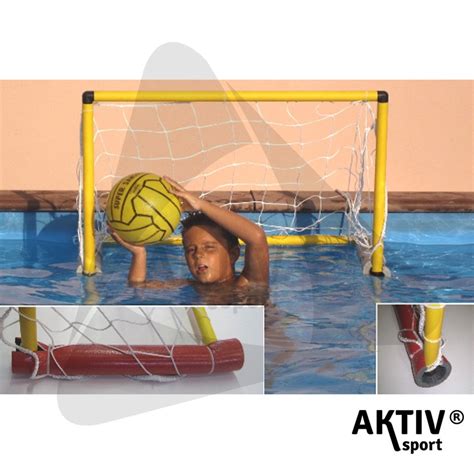 The hungary men's national water polo team represents hungary in international men's water polo competitions and is controlled by the hungarian water polo association. Vízilabda kapu úszókkal 90 x 60 cm - Aktívsport Web-áruház ...