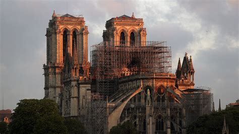 The three portals are laden with statues and statuettes; Notre-Dame Will Be Rebuilt—Now Begins the Debate Over Its ...