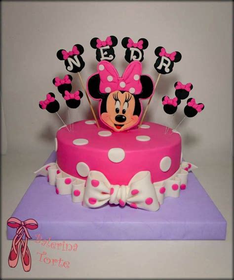 Maybe you would like to learn more about one of these? https://flic.kr/p/xiPapg | Minnie Mouse Cake - Mini Maus ...