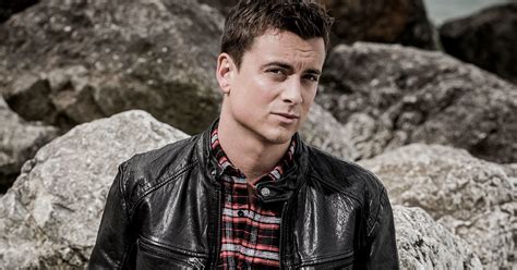 Lyrics for top songs by niels destadsbader. Niels Destadsbader houdt van Marco Borsato | Radio 2, de ...