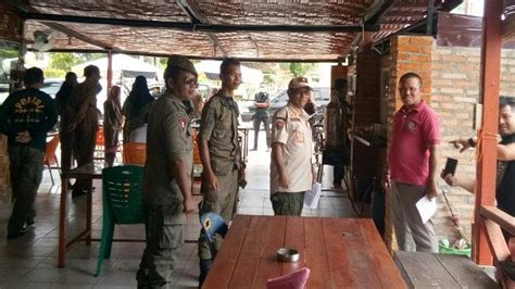Satpol Pp Aceh Singkil Razia Pns Yang Berkeliaran Di Luar