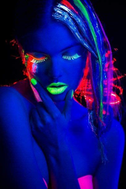 Black Light Makeup Uv Makeup Neon Photography Neon Makeup
