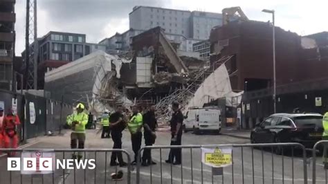 Reading Scaffolding Collapse Video Shows Devastation At Scene Bbc News