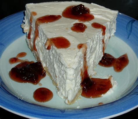 Bulgarian Village Recipe's: Lemony Cheesecake Heaven