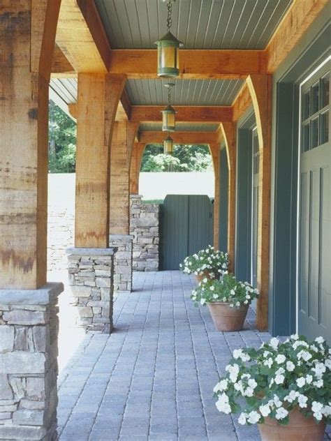 Painting eaves and overhangs can be the most difficult outside painting project there is. My Guide to painting eaves - Making your Home Beautiful