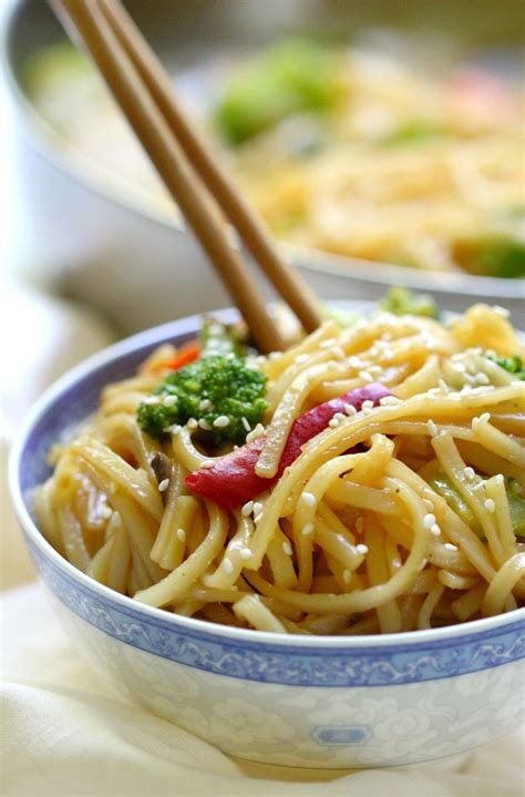 Noodles and vegetables unite with a flavorful brown sauce that's hard to resist. 10-Minute Gluten-Free Vegetable Lo Mein (Vegan, Allergy ...