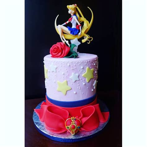 Pin By Z Nunez On Comiditas Sailor Moon Cakes Anime Cake Sailor Moon Birthday