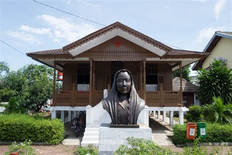 Gambar tentang 10 TEMPAT WISATA MENARIK DI BENGKULU JSP Jakarta
