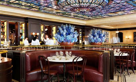 Pretend Youre In 1920s Paris Swanky Environs And Fantastic French Cuisine La Societe