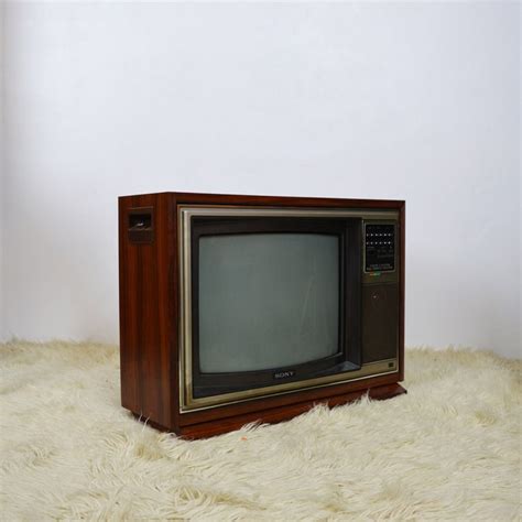 Vintage Trinitron Color Tv Sony Model Kv Me Rent Only Modernon